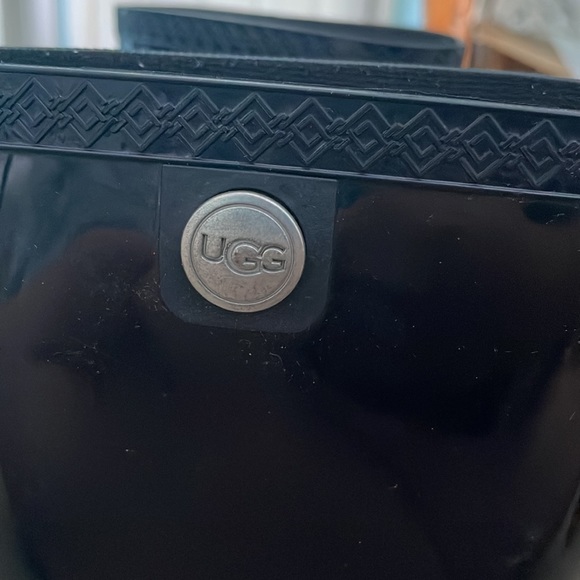 UGG Waterboots - Picture 3 of 10
